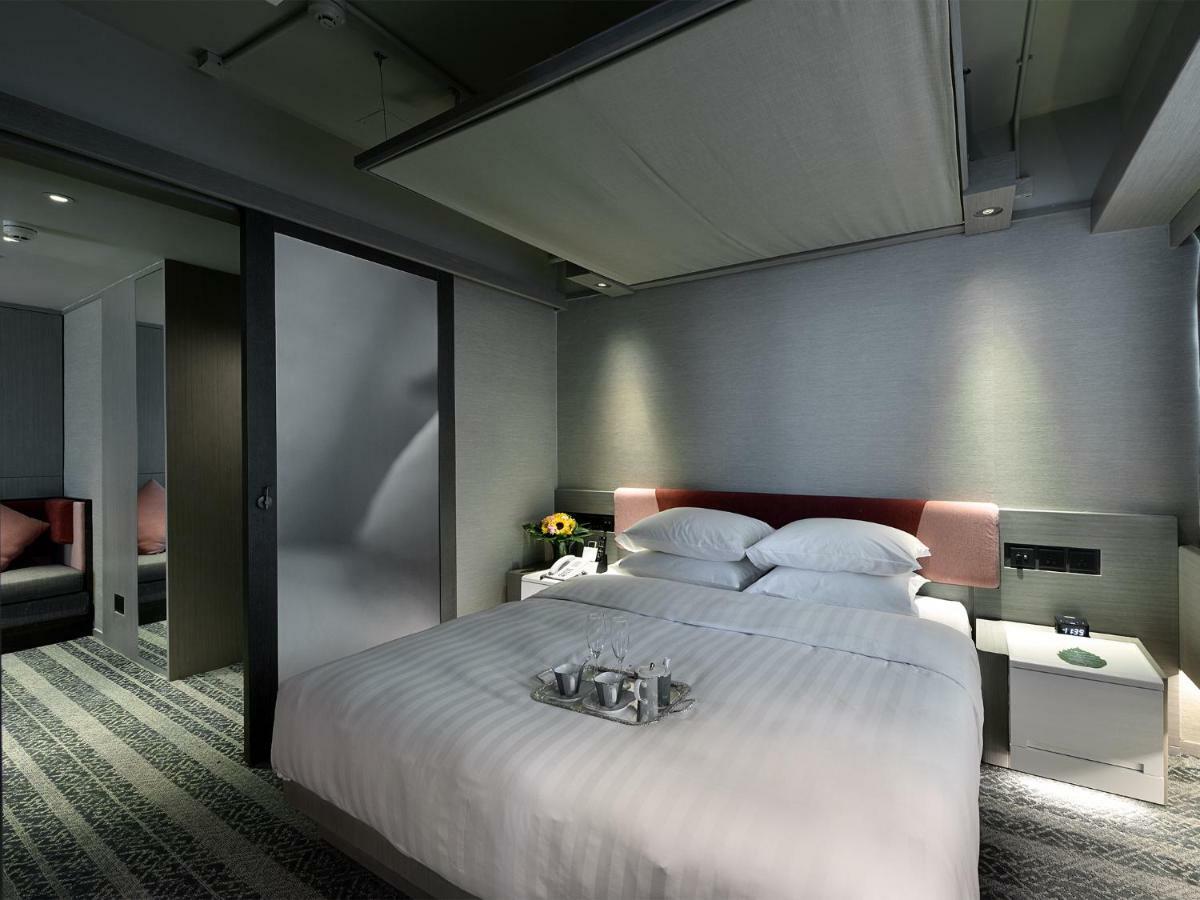 XI Hotel Гонконг Екстер'єр фото